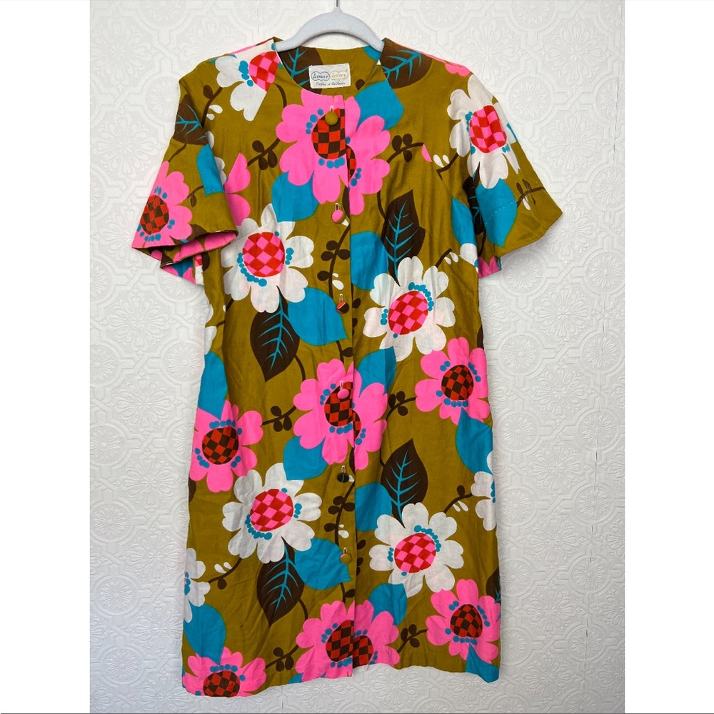 Vintage Leisure Lovers Mod 1960s Flower Power Dress Mini Bold Art Artsy 60s